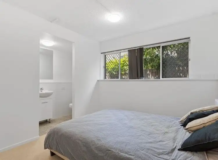 Fifth view of Homely unit listing, 2/34 Peninsular Drive, Surfers Paradise QLD 4217