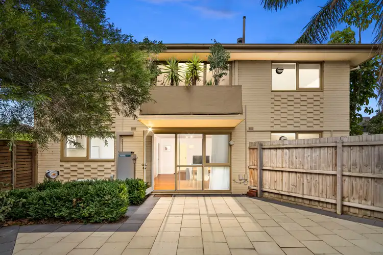 1/1207 Dandenong Road, Malvern East VIC 3145