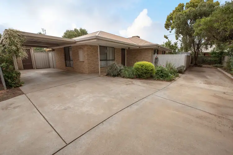 3/12 Poole Boulevard, Swan Hill VIC 3585