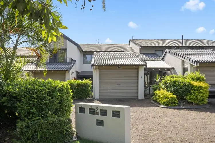 7/2 Dunlop Court, Mermaid Waters QLD 4218