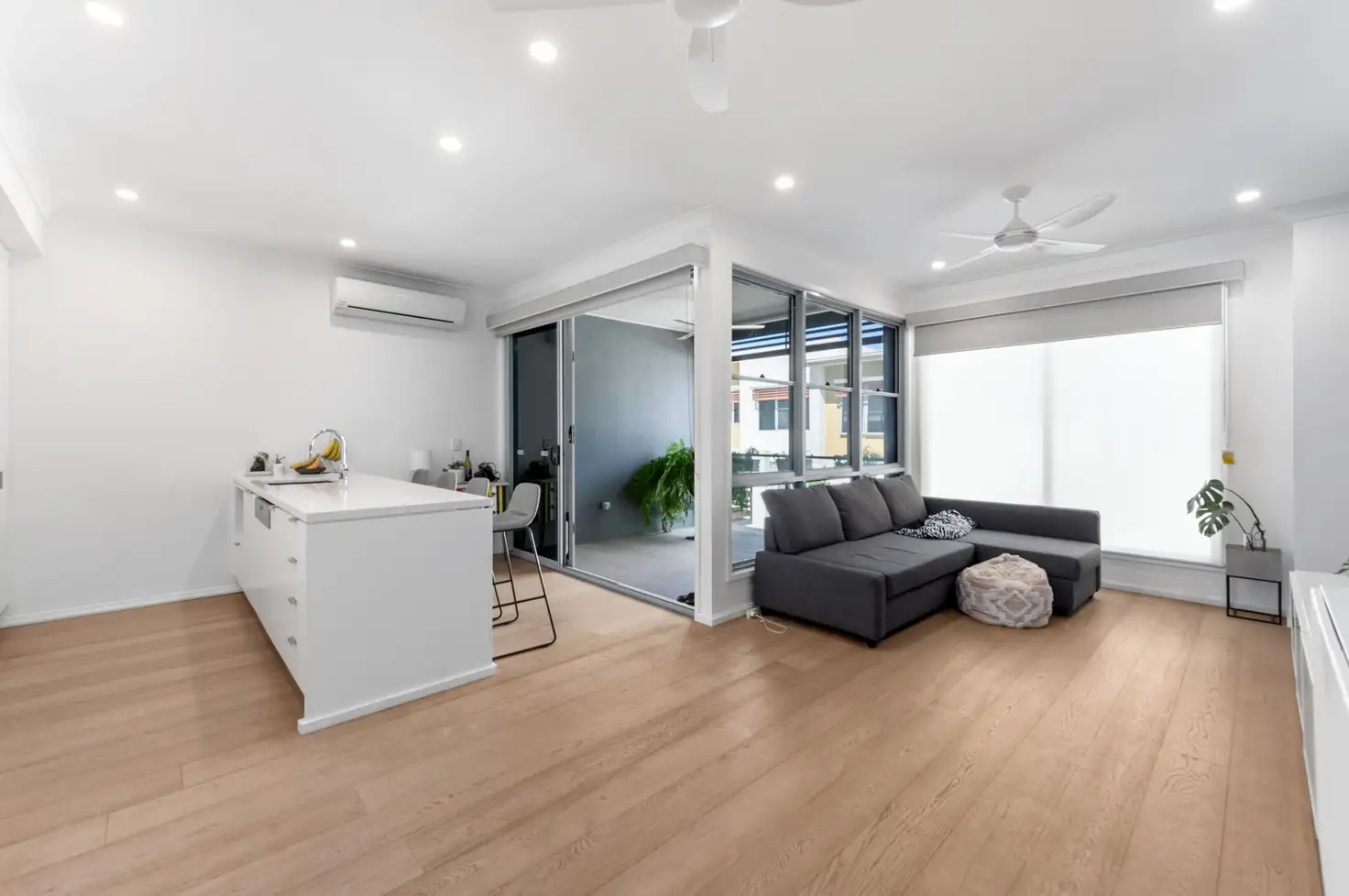 Main view of Homely townhouse listing, 23/3031 The Boulevard, Carrara QLD 4211