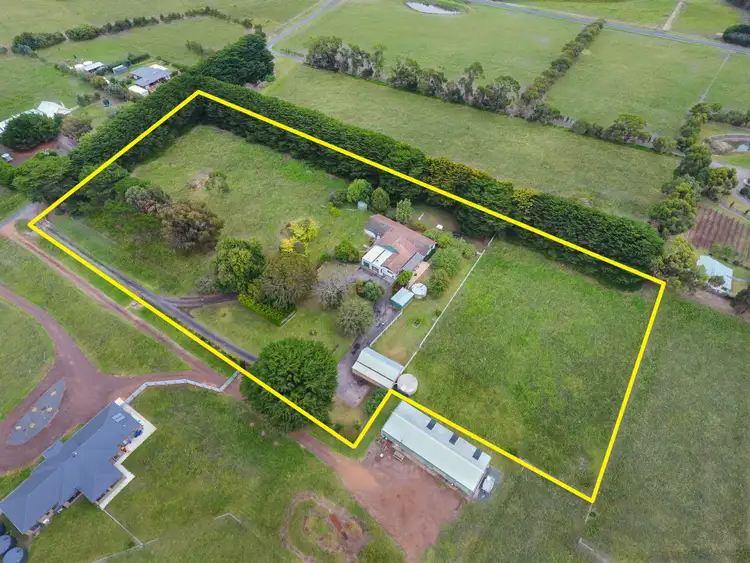 Second view of Homely house listing, 39 Philmore Road, Bushfield VIC 3281