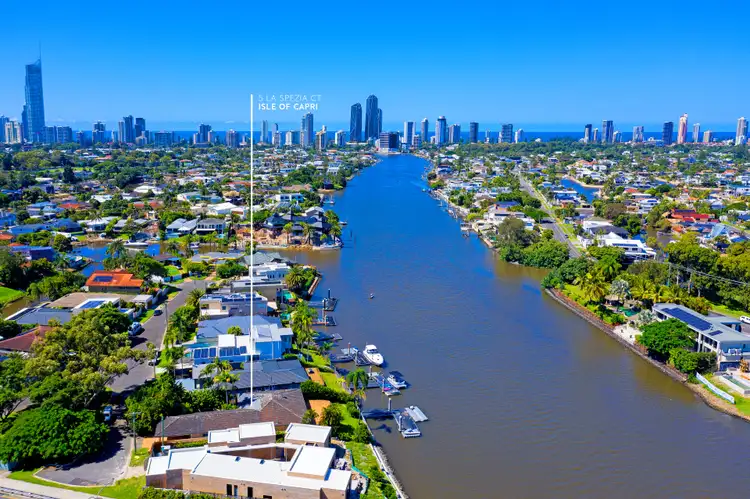 5 La Spezia Court, Isle Of Capri QLD 4217
