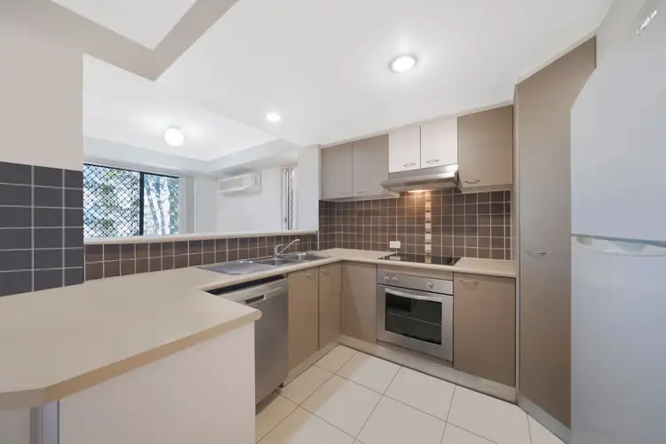 Second view of Homely house listing, 2/113 Castle Hill Drive, Murrumba Downs QLD 4503