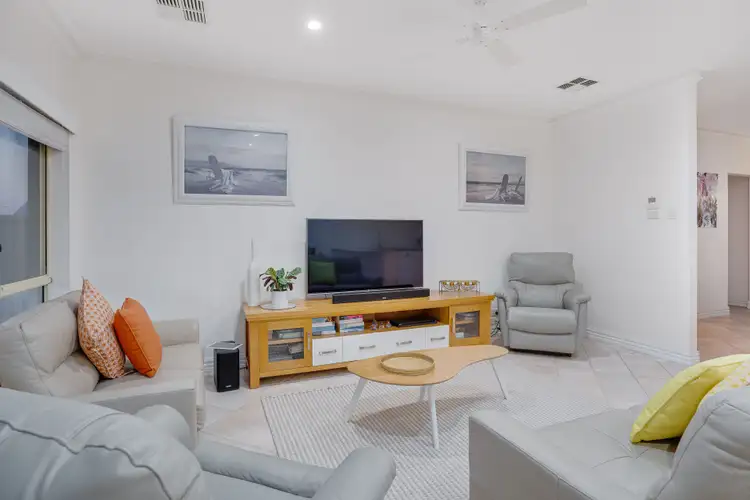 Fifth view of Homely house listing, 8 Hillview Avenue, Tennyson SA 5022