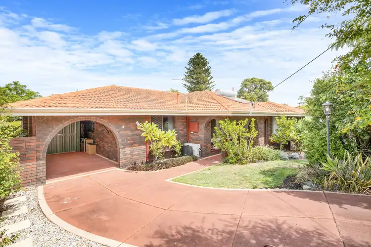 11 Kempenfeldt Avenue, Sorrento WA 6020