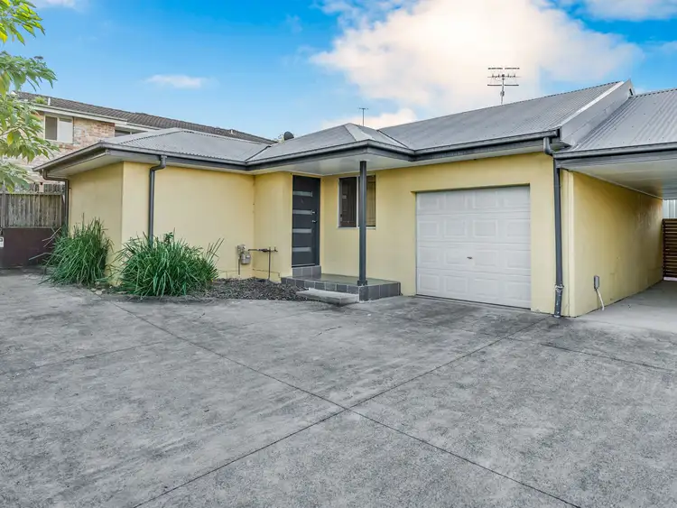 Third view of Homely villa listing, 5/32 Margaret Street, Wyong NSW 2259