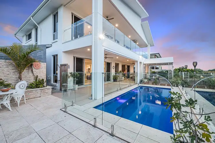 10 Oriole Close, Banksia Beach QLD 4507