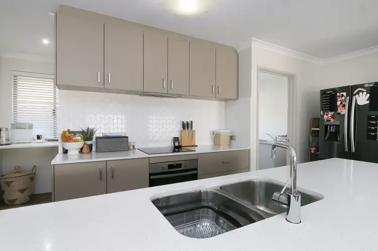Fifth view of Homely house listing, 2 Davies Crescent, Kardinya WA 6163