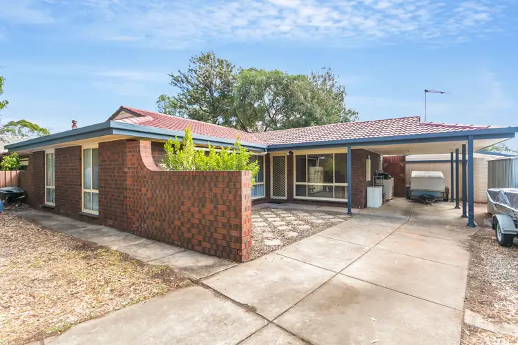 17 Taylors Road West, Aberfoyle Park SA 5159