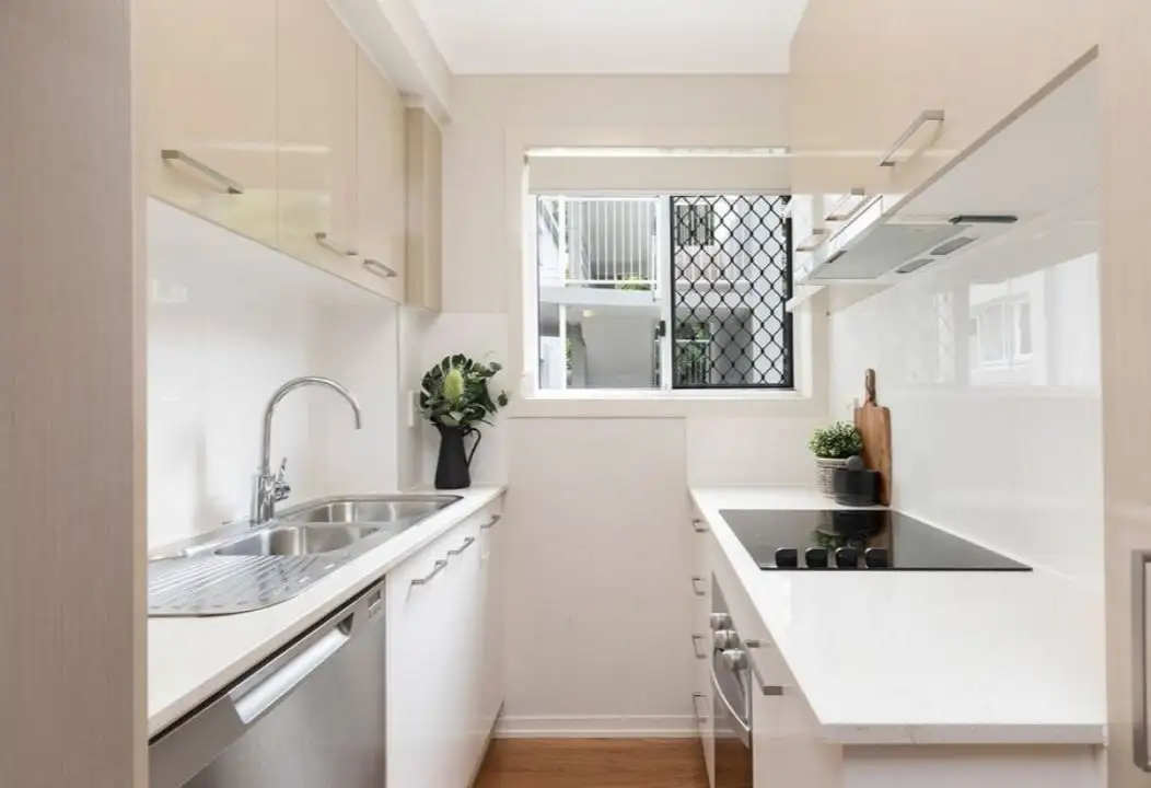 Main view of Homely apartment listing, 2/42 Toorak Road, Hamilton QLD 4007