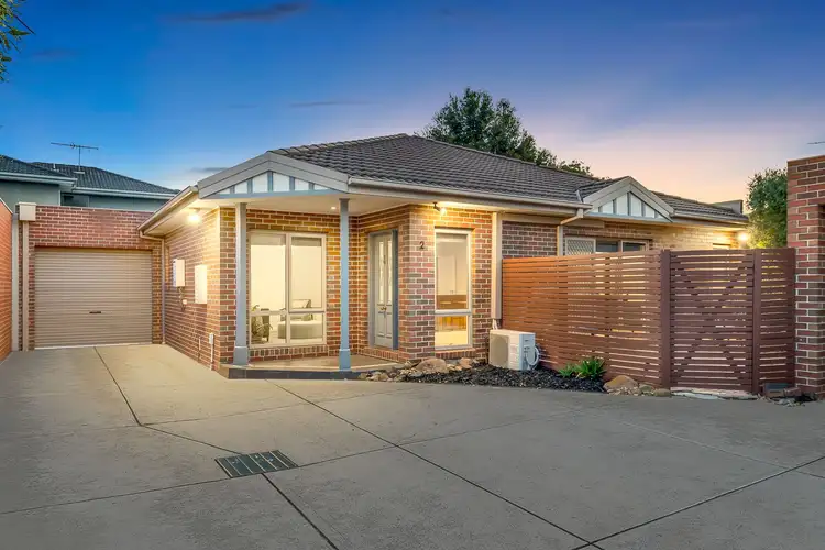 Main view of Homely house listing, 2/21 Rhodes Parade, Pascoe Vale VIC 3044