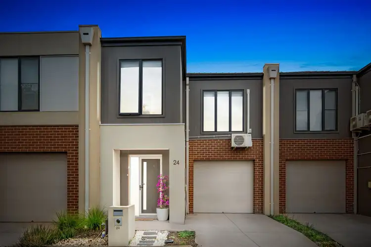 24 Amaroo Walk, Werribee VIC 3030