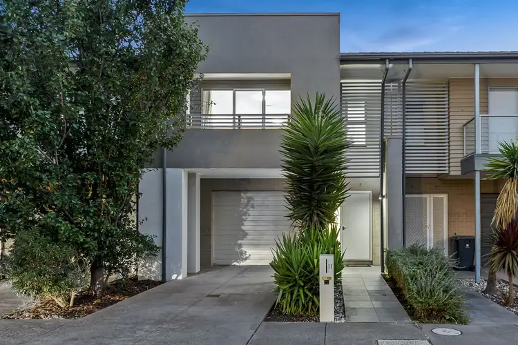 11 Newcastle Drive, Mulgrave VIC 3170