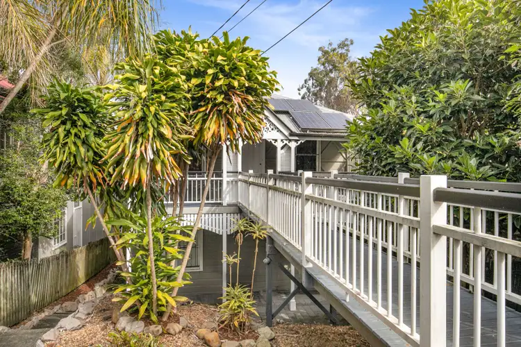 34 Cambridge Street, Red Hill QLD 4059