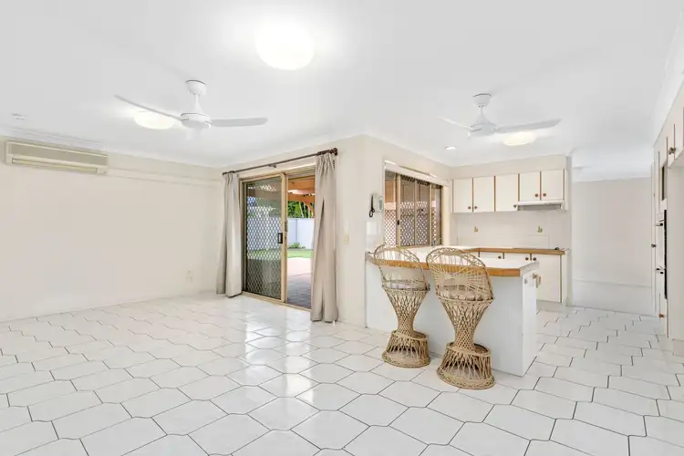 78 Bergamont Street, Elanora QLD 4221