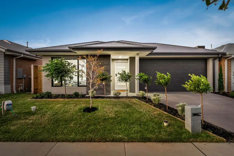 Main view of Homely house listing, 8 Leeson Street, Officer South VIC 3809