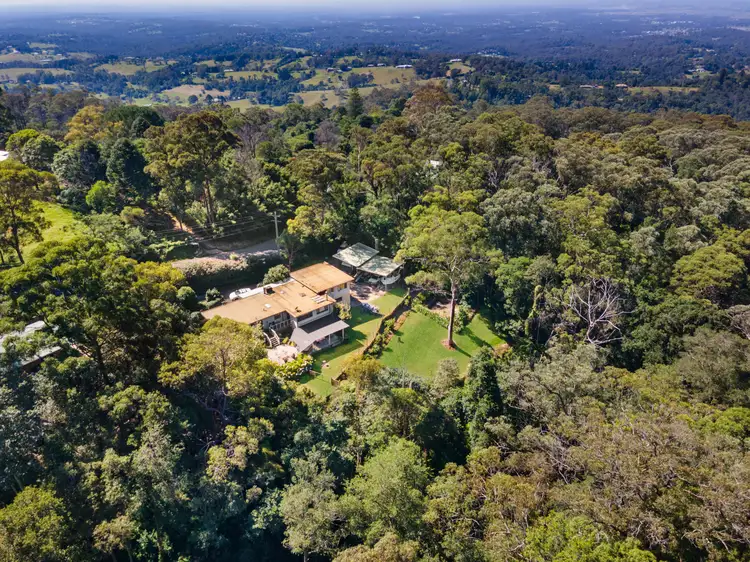 27 Bowen Mountain Road
