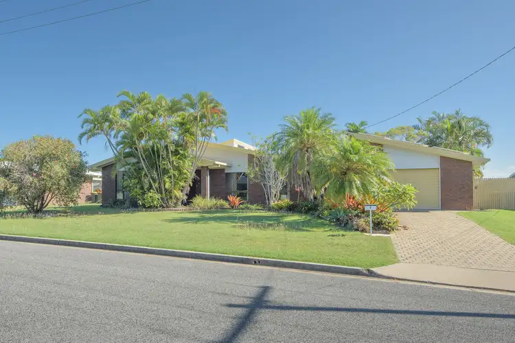 9 Mciver Road, Clinton QLD 4680