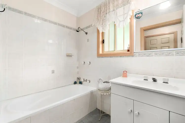 Sixth view of Homely villa listing, 2/176 March Street, Richmond NSW 2753