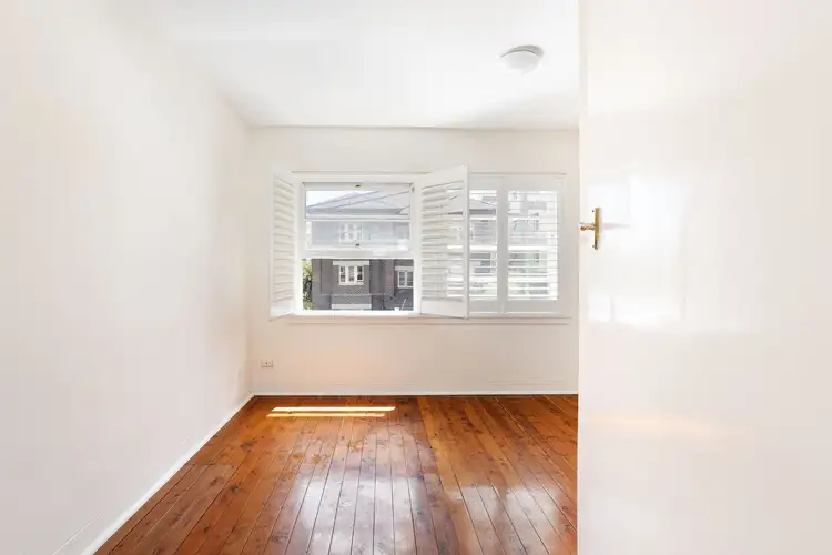 101 New South Head Road