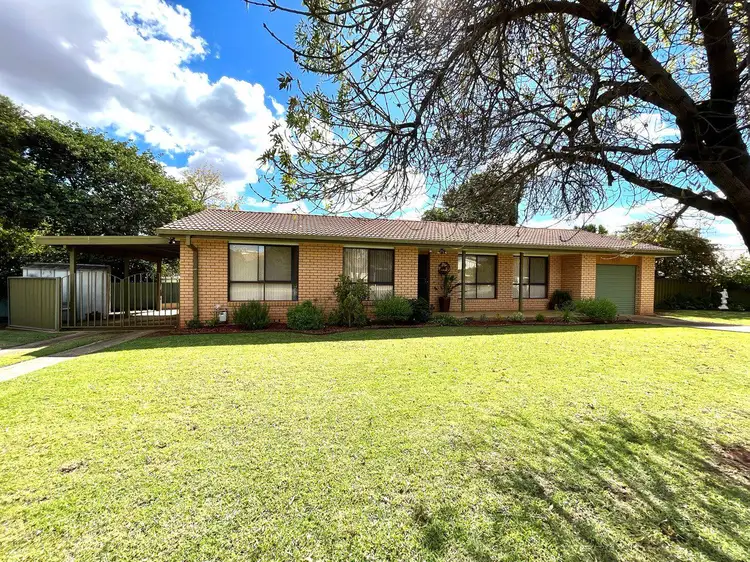 2 Blue Gum Street, Forbes NSW 2871