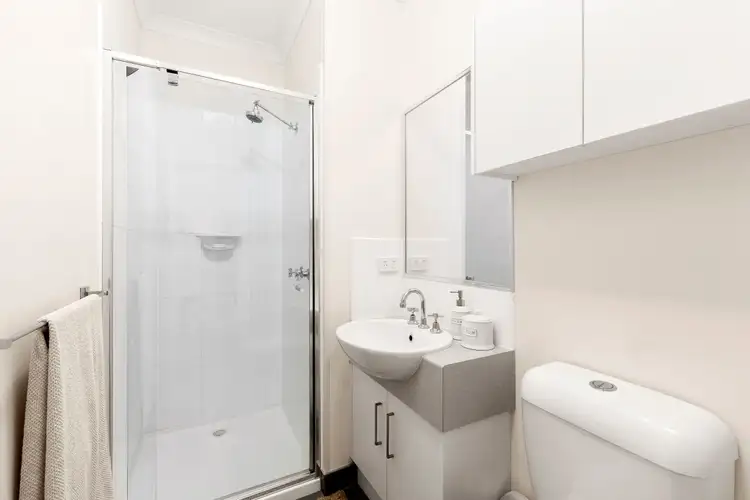 Fifth view of Homely house listing, 3 Delwyn Close, Thomastown VIC 3074