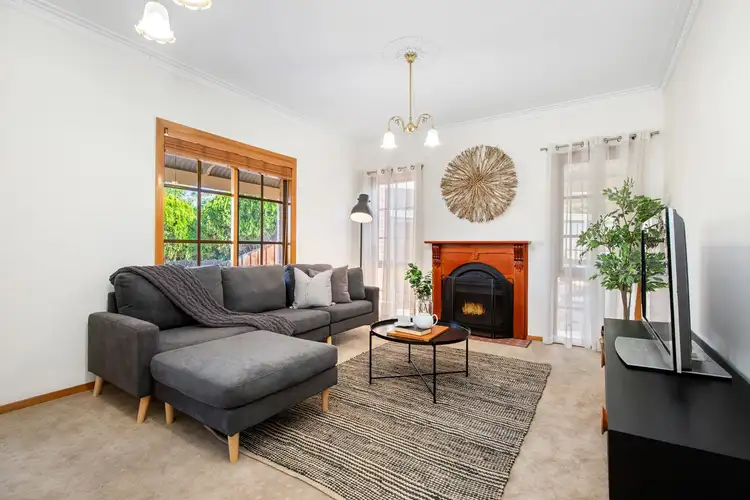 Second view of Homely house listing, 5 Earl Court, Werribee VIC 3030