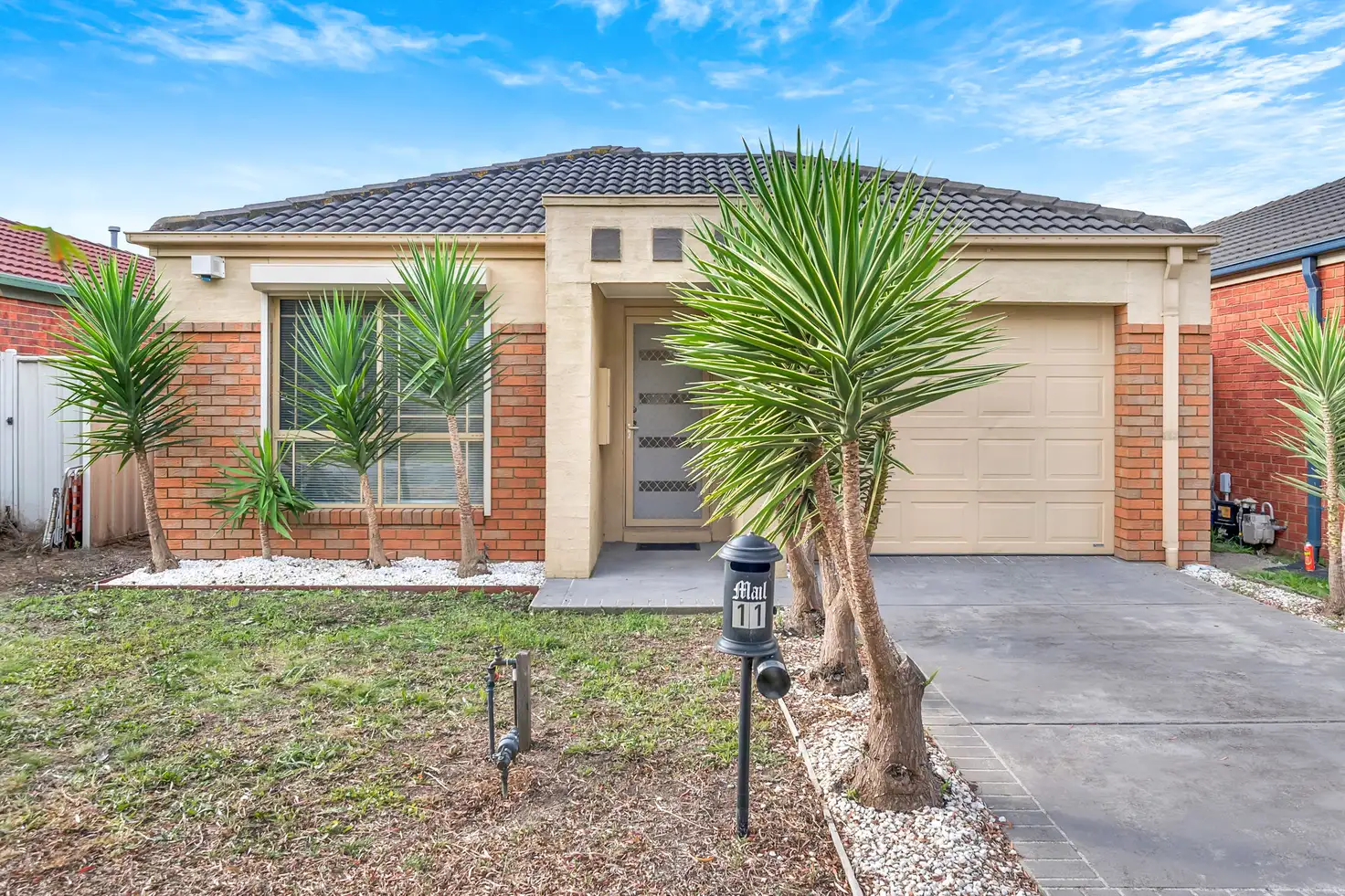 Main view of Homely house listing, 11 Crossdale Green, Craigieburn VIC 3064
