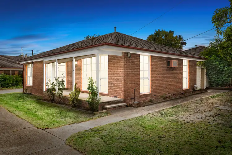 Main view of Homely unit listing, 1/21 Bedford Road, Ringwood VIC 3134