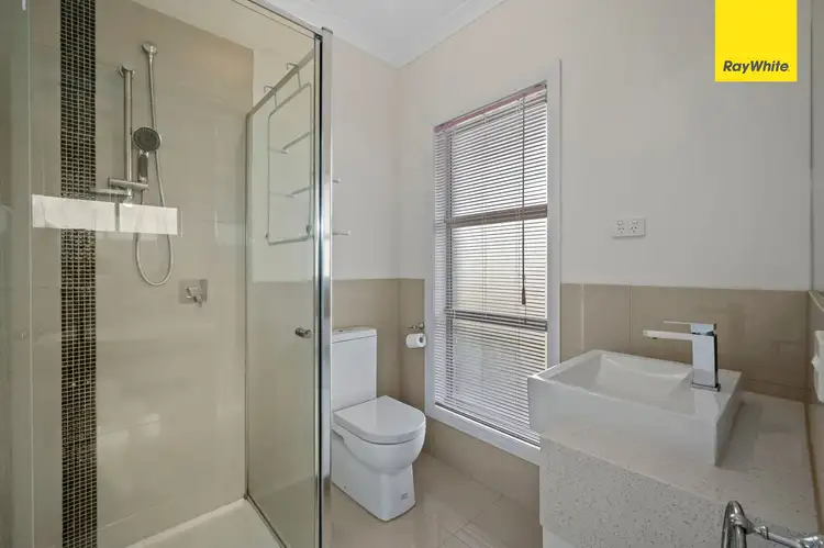 Fifth view of Homely house listing, 2/18 Pangbourne Avenue, Harkness VIC 3337