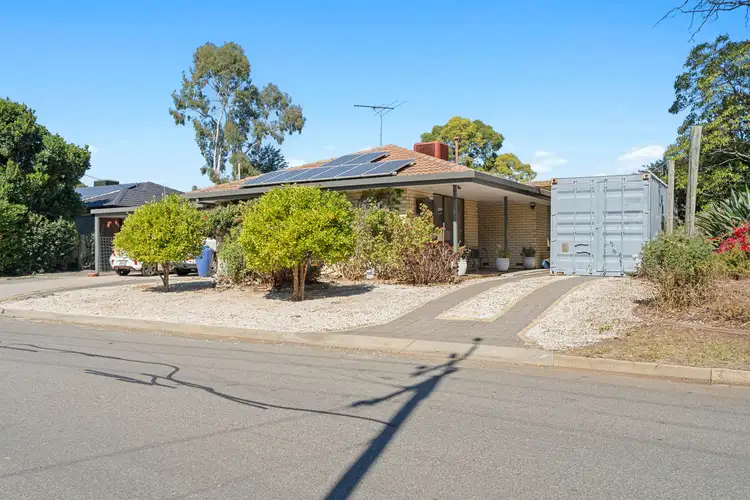 2 Blackwood Crescent, Morphett Vale SA 5162