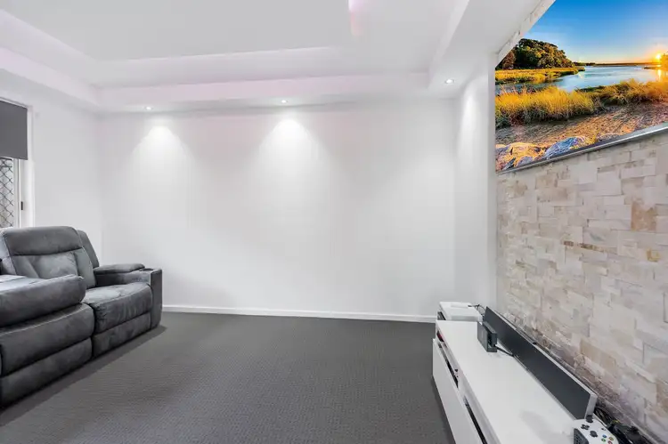 Sixth view of Homely house listing, 5 Lewis Place, Calamvale QLD 4116