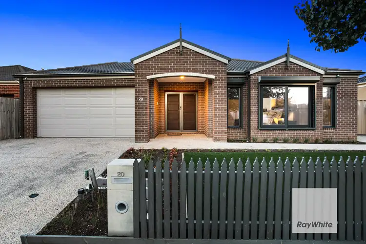20 Hawthorn Grove, Taylors Hill VIC 3037