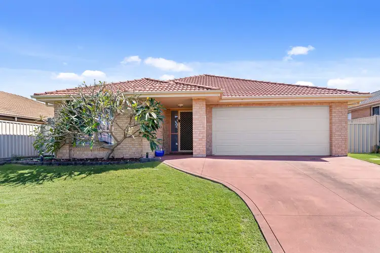 10 Edward Windeyer Way, Raymond Terrace NSW 2324