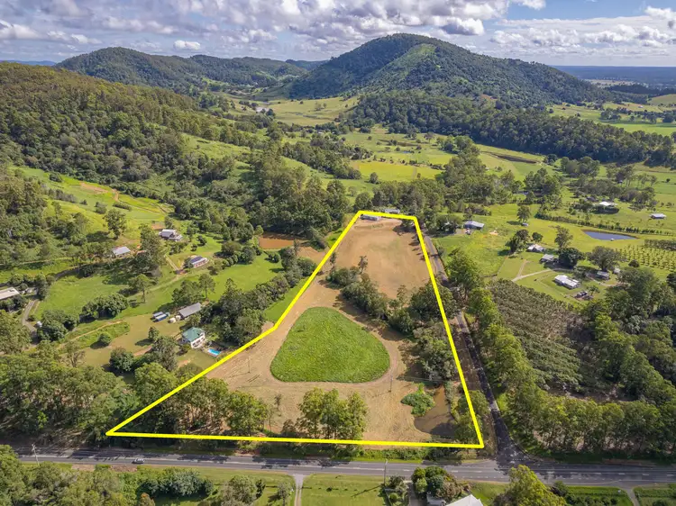 19 Mullins Creek Road, Goomboorian QLD 4570