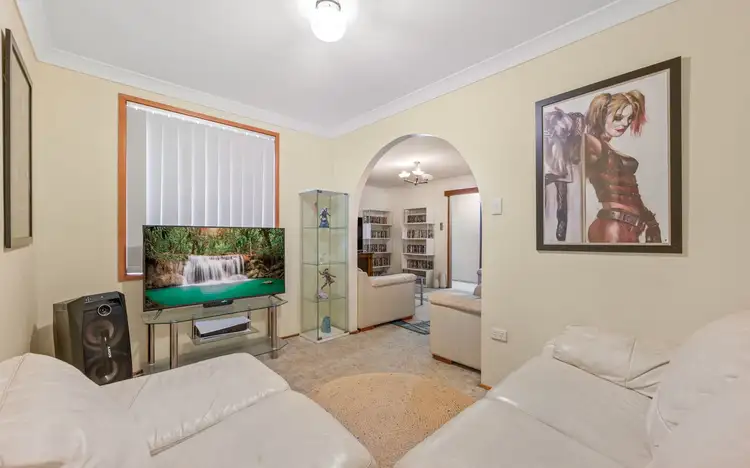 Fifth view of Homely house listing, 6 Maylie Close, Ambarvale NSW 2560