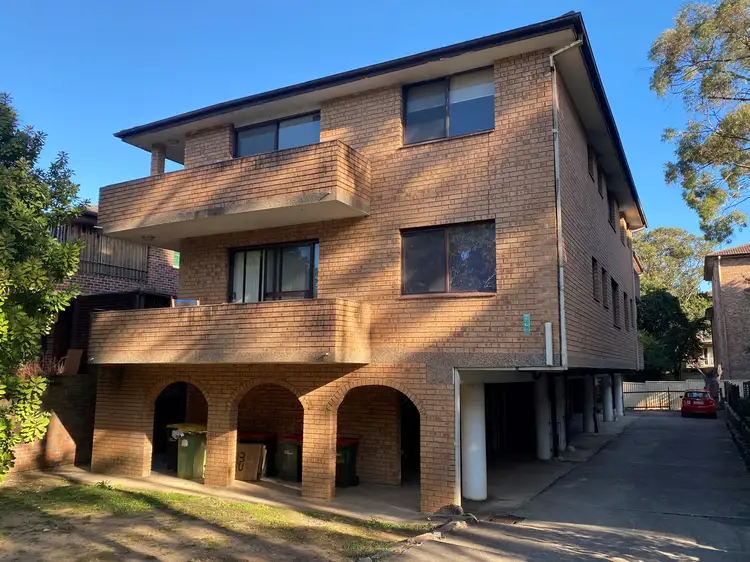 4/6 Queens Road, Westmead NSW 2145