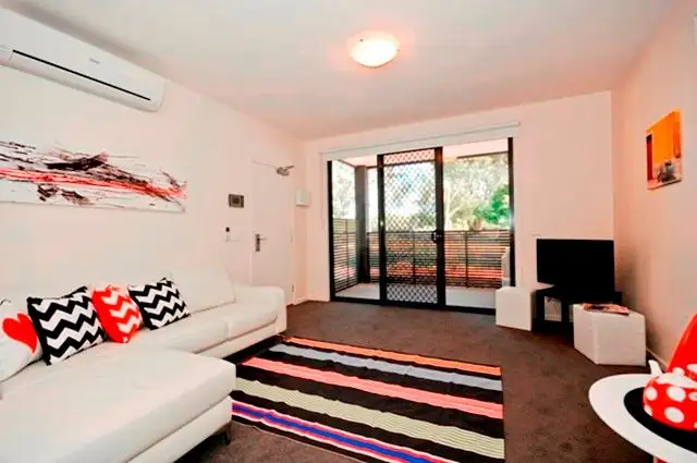 6 Norton Road