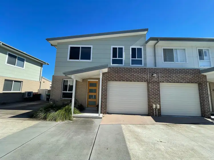 Main view of Homely townhouse listing, 4/31-33 Helen Street, Mount Hutton NSW 2290