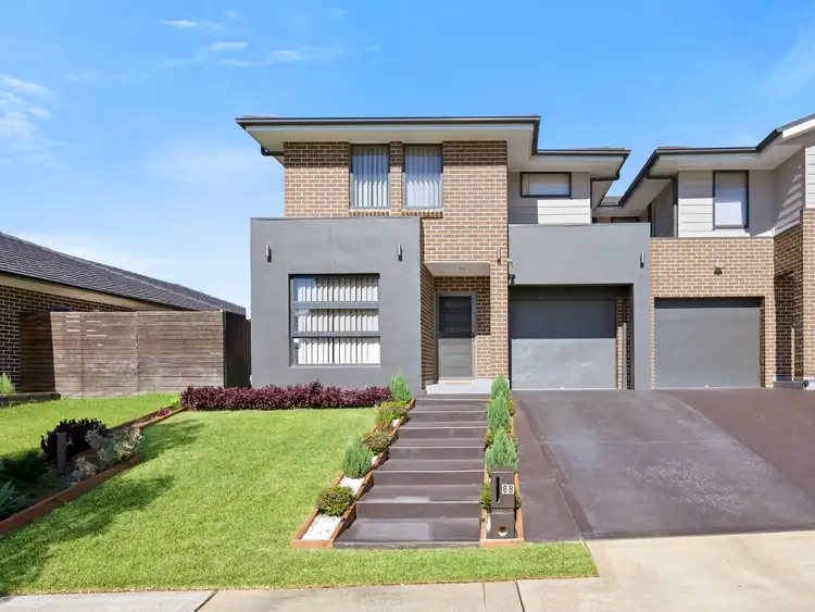 8B Tess Circuit, Oran Park NSW 2570