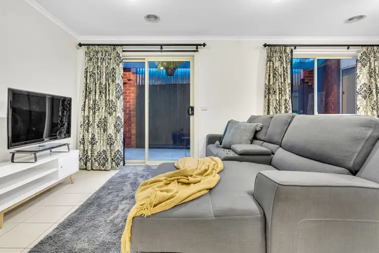 Fifth view of Homely house listing, 8 Orlando Drive, Roxburgh Park VIC 3064