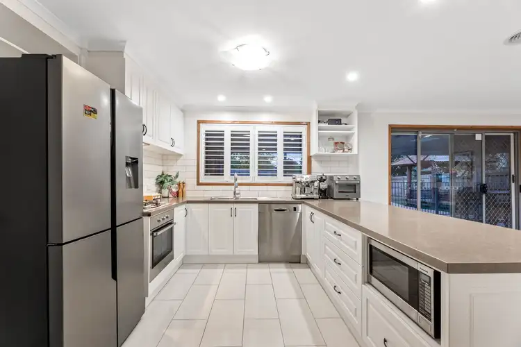 Second view of Homely house listing, 6 Towt Court, Rowville VIC 3178