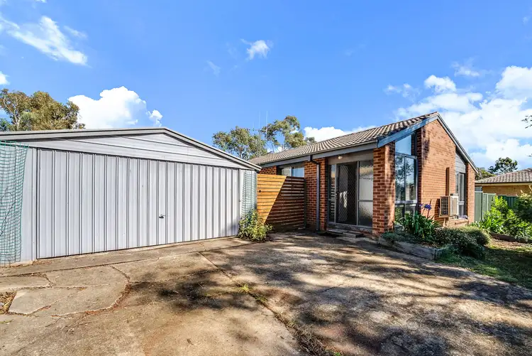 10 Landale Place, Charnwood ACT 2615
