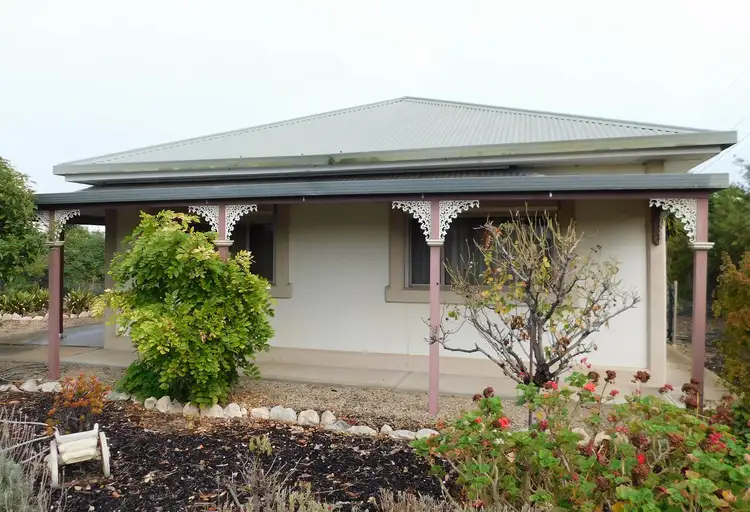 37 Salom Street, Bordertown SA 5268