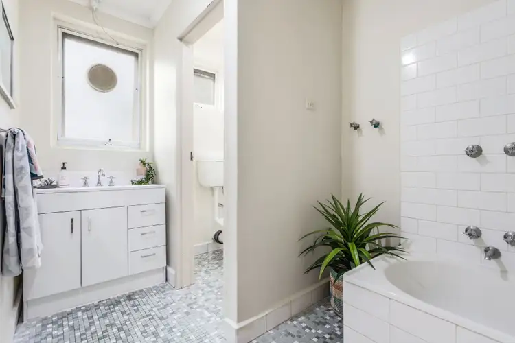 Sixth view of Homely apartment listing, 5/22 Walsh Street, Ormond VIC 3204