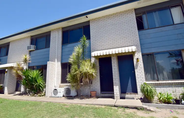 Main view of Homely unit listing, 2/17 Roberts Street, South Gladstone QLD 4680