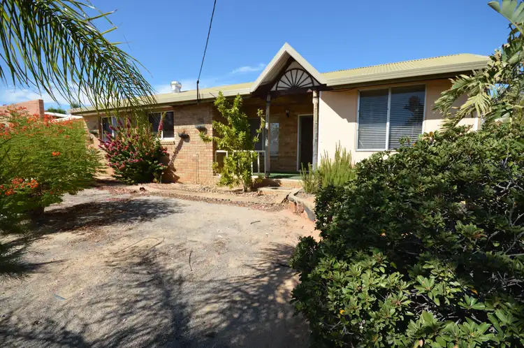 15 Chick Place, Kalbarri WA 6536