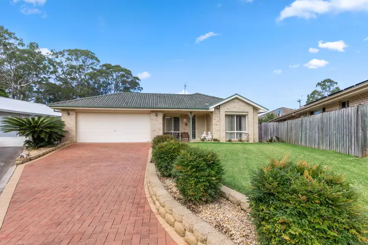 5 Goldenwood Place, Horsley NSW 2530