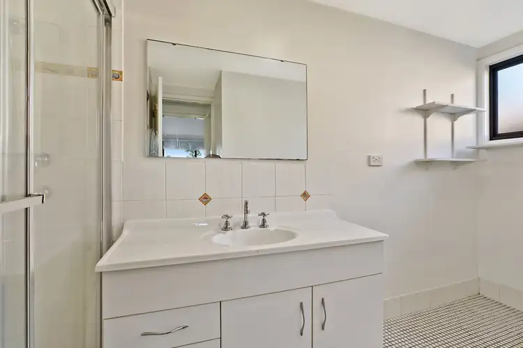 Sixth view of Homely house listing, 5 Breton Close, Tenambit NSW 2323